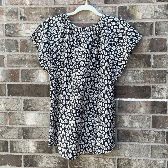 Take 50% OFF- Animal Print Stylish Black and White Women's Top, Size-M - Picture 8 of 10